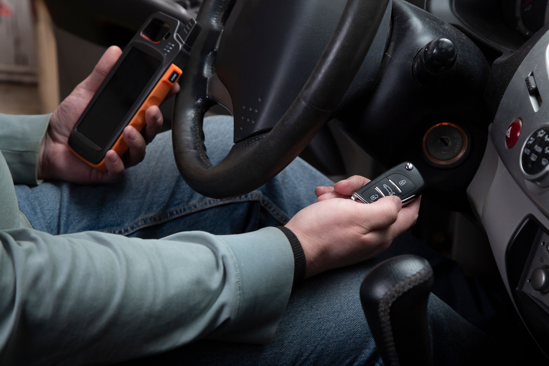 Production of car keys,